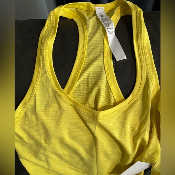 Lululemon Swiftly Tech Racerback 2.0 *Race Length, Beaming Yellow - Picture 4 of 6